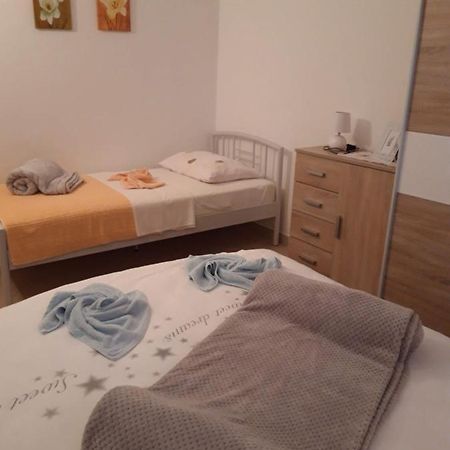Apartment Perla Pirovac Εξωτερικό φωτογραφία