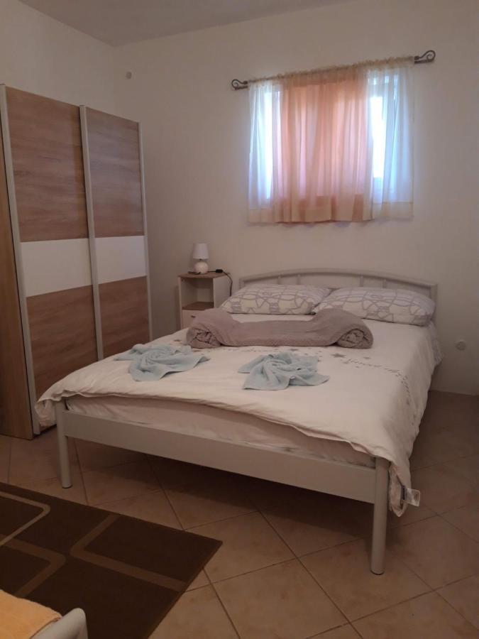 Apartment Perla Pirovac Εξωτερικό φωτογραφία