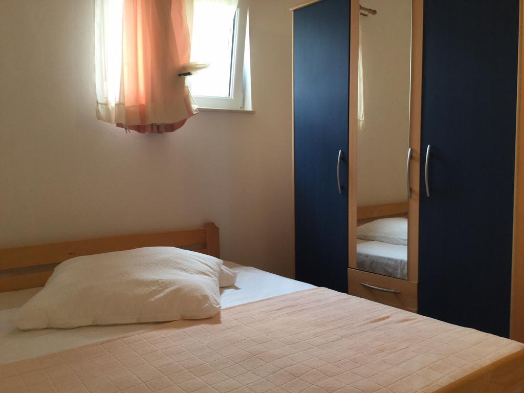 Apartment Perla Pirovac Δωμάτιο φωτογραφία
